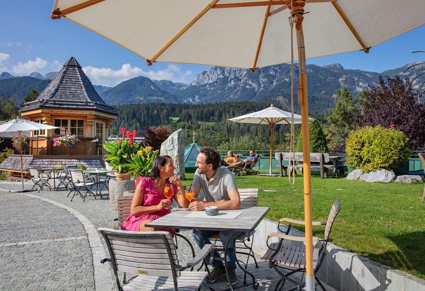 Hotel Herrschaftstaverne Haus im Ennstal Eksteriør bilde